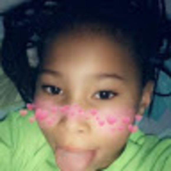 Meet your Posher, Trinity - Picture 1 of 1